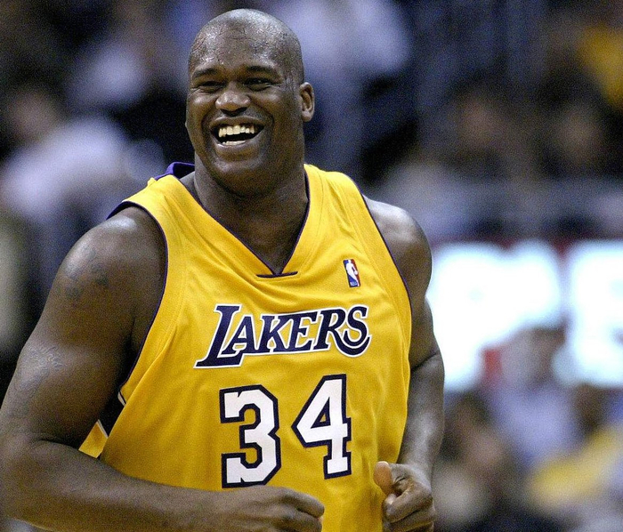 姆巴佩速度制胜 防线全面告急（姆巴佩一骑绝尘，后防线告急）