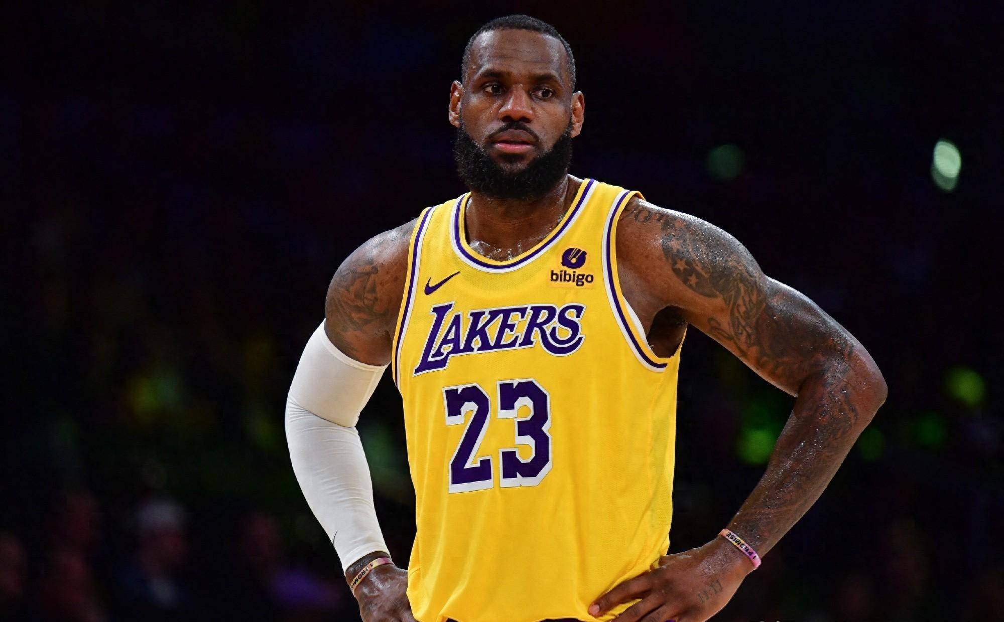 J1联赛2025年度最佳阵：相马勇纪、田中聪入选，2名外援在列（J1联赛2025最佳阵容揭晓：相马勇纪、田中聪上榜，两名外援入围）