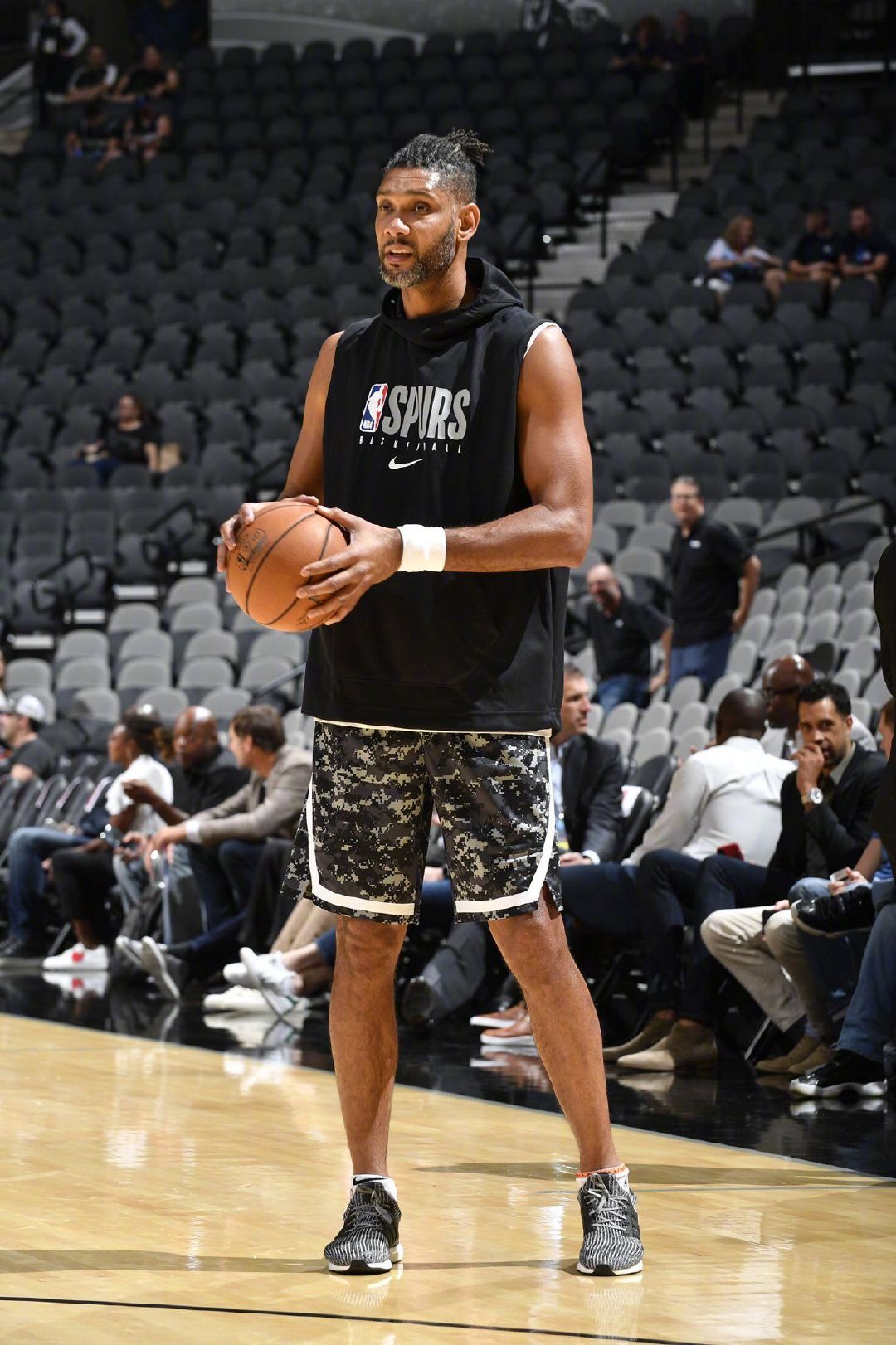 足球传控体系的核心逻辑（传控足球的底层原理）